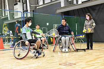 車いすテニス（東京車いすテニス協会）の写真