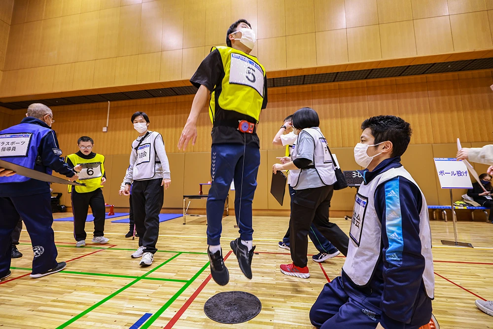 垂直飛び計測中の写真